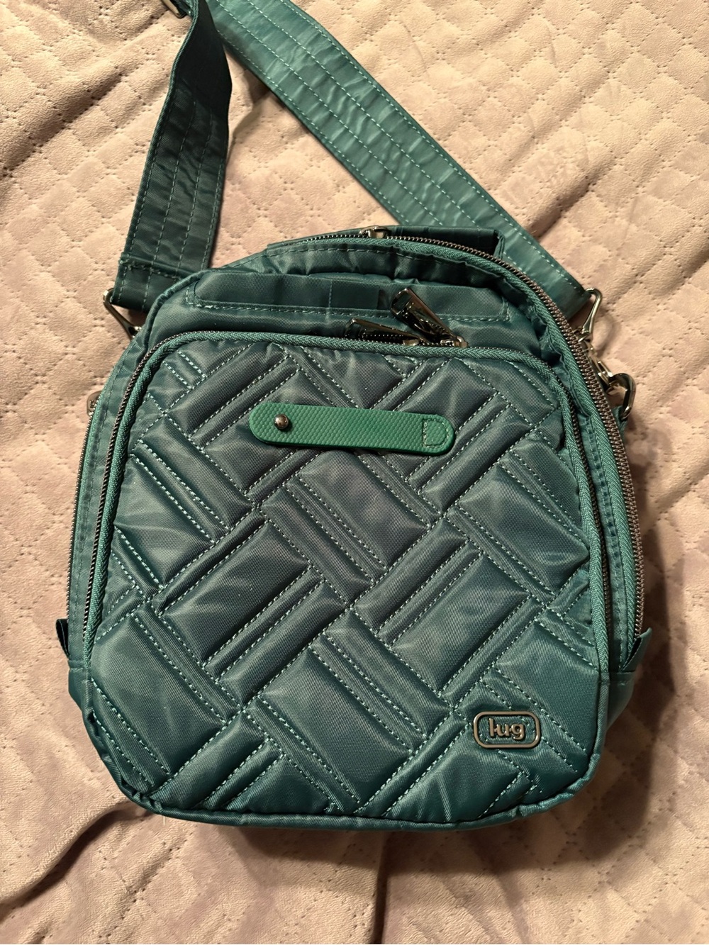 Lug Skeeter Bridge Wickedly Green Crossbody bag purse Emerald Green Christmas - Picture 2 of 5